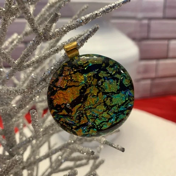 Glass Pendant - Picture 4 of 8